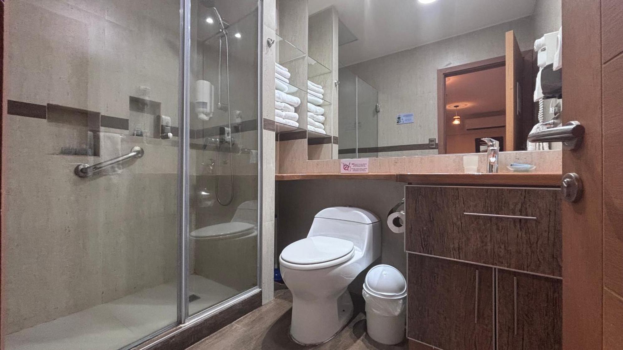 Entre Cumbres Apart Hotel Coyhaique Exterior photo