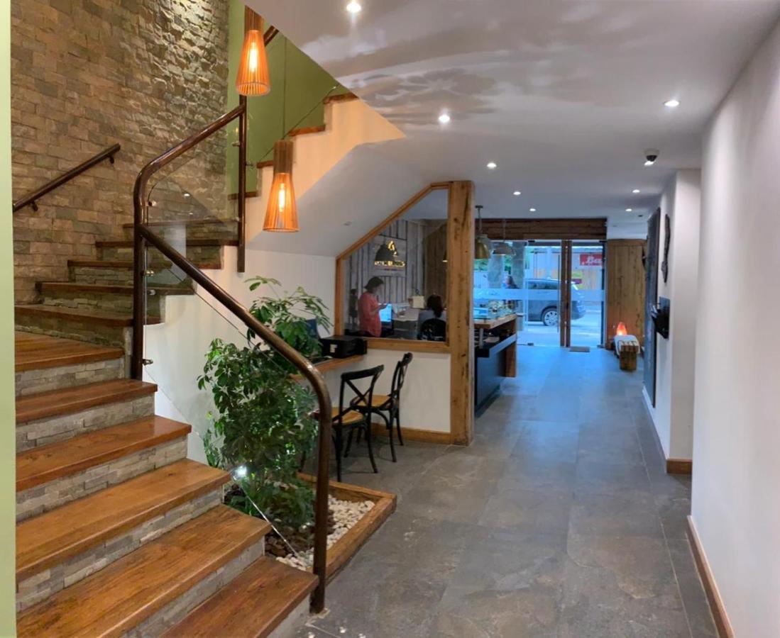 Entre Cumbres Apart Hotel Coyhaique Exterior photo
